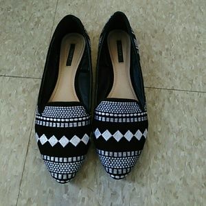 Forever 21 black/white tribal flats! All offers!!